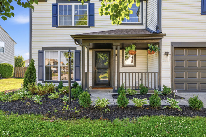 Property Photo:  5711 Thompson Park Boulevard  IN 46237 