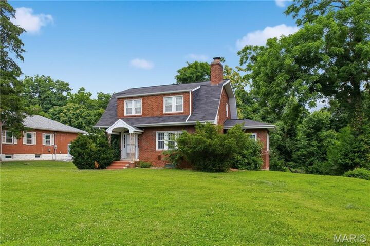 Property Photo:  310 Julia Place  IL 62223 