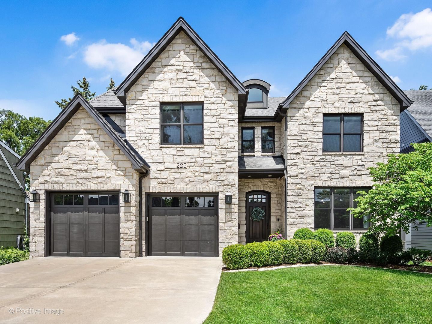Property Photo: 225 E Wilson Street IL 60126