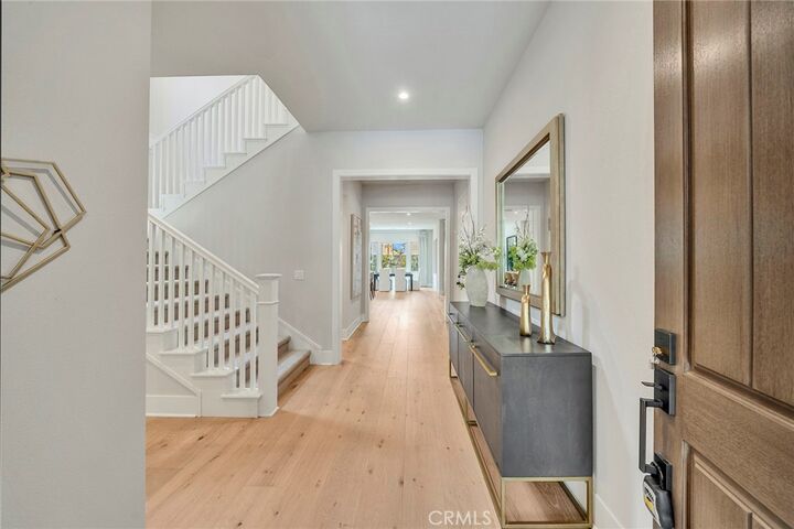 Property Photo: 207 Pinnacle CA 92602