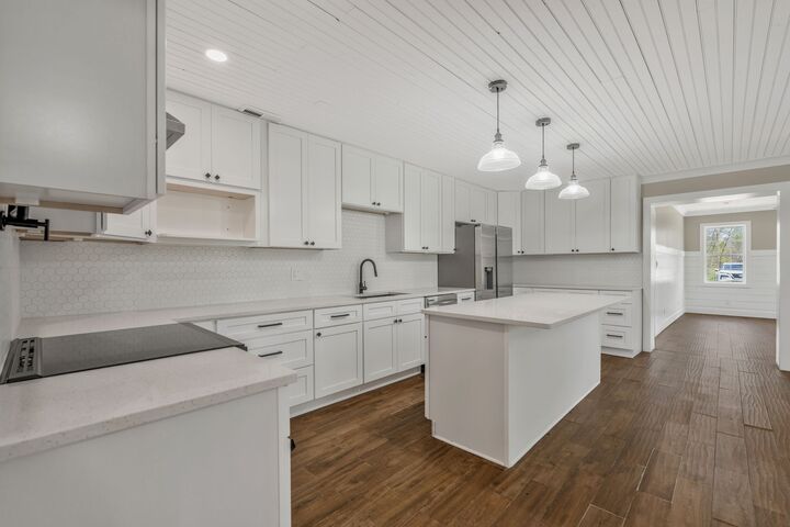 Property Photo:  90 Day Rd  TN 38468 