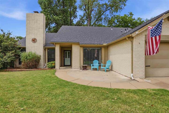 Property Photo:  5 Nightengale  OK 74604 