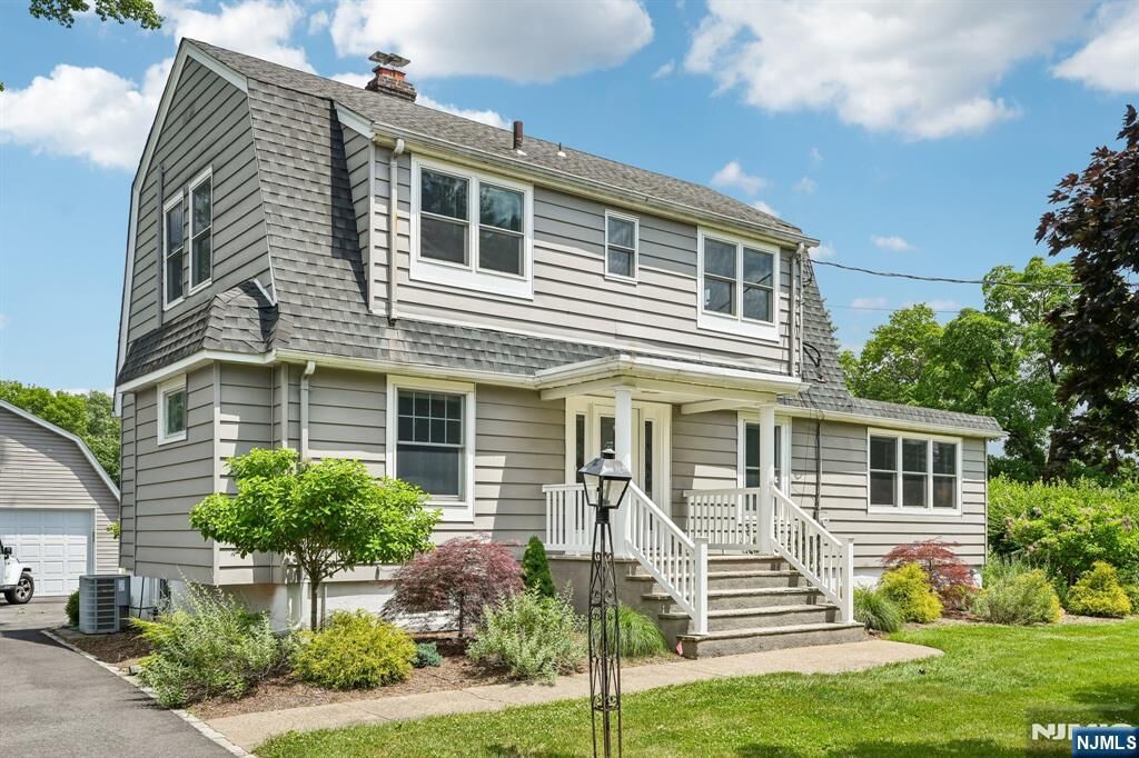 Property Photo:  377 Hollywood Avenue  NJ 07004 