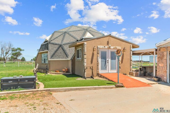 Property Photo:  1019 Curry Road O Street  NM 88101 