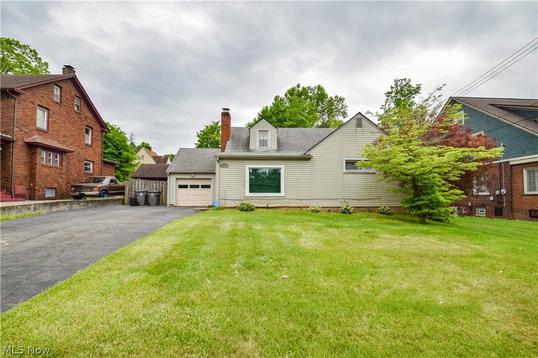 Property Photo:  755 Lake Drive  OH 44511 