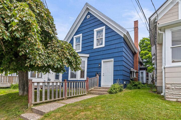 59 Pleasant Street — photo 1