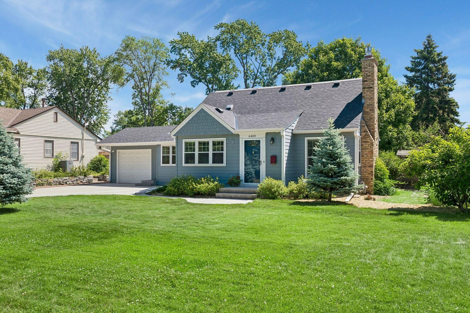 Property Photo: 6409 2nd Avenue S MN 55423