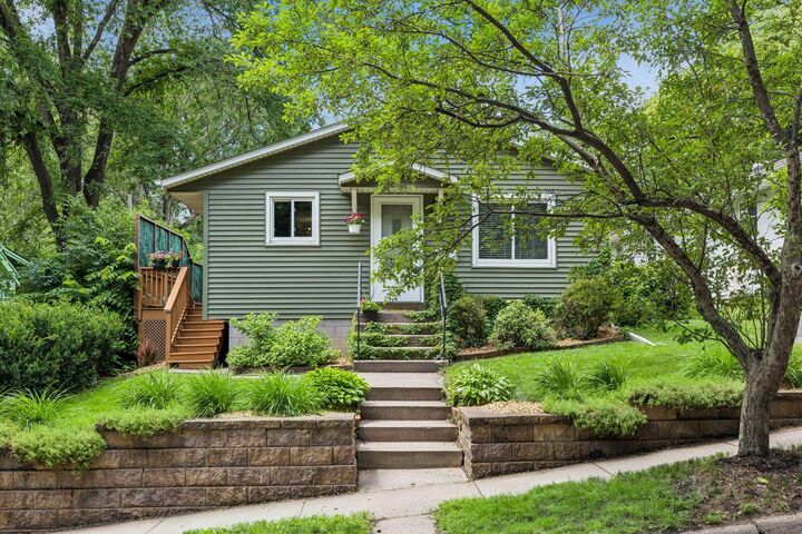Property Photo:  285 Deubener Place  MN 55105 