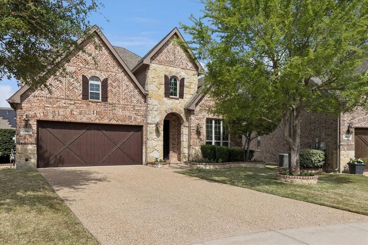 Property Photo: 2851 Earl Drive TX 76262