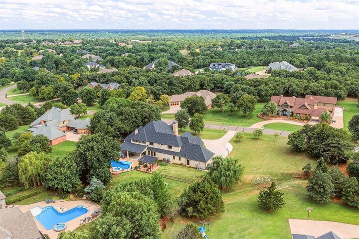 Property Photo: 2808 Perth Drive OK 73013