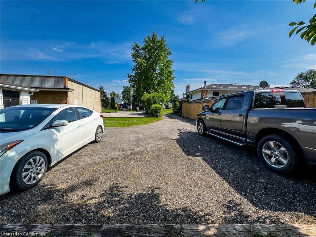 Property Photo:  598 Mapledale Avenue Upper  ON N5X 2B8 