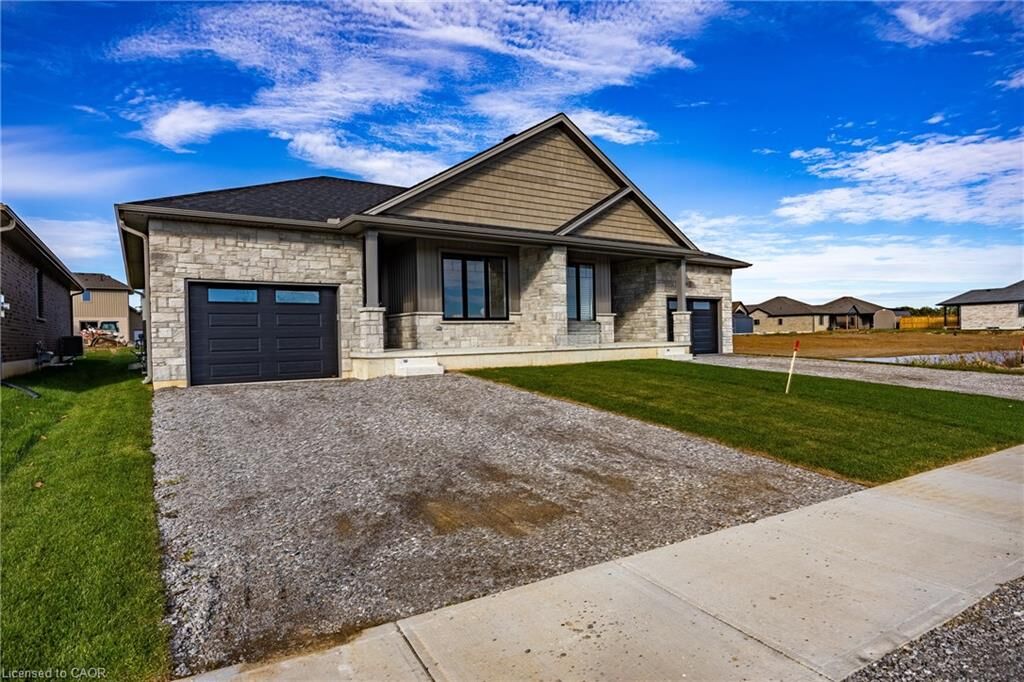 Property Photo: 377 Argyle Avenue ON N4B 0B2