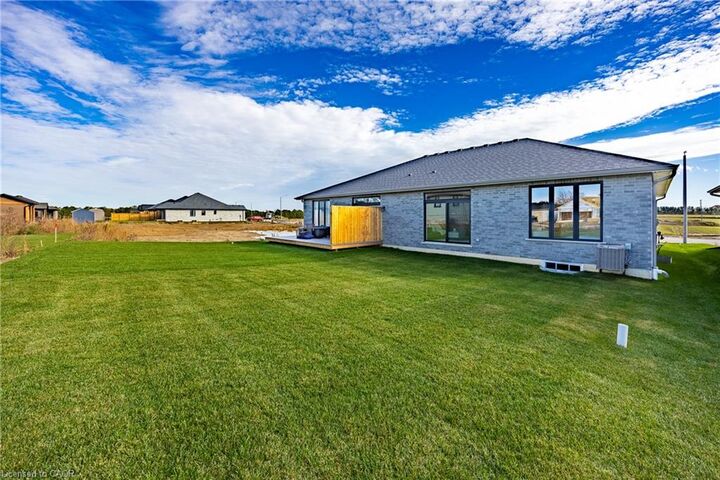 Property Photo: 379 Argyle Avenue ON N4B 0B2
