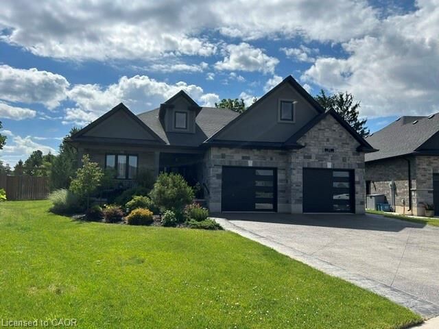 163 Gibbons Street — photo 1