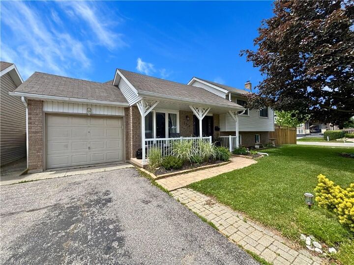 Property Photo:  150 Kent Street  ON N1S 4H2 