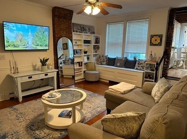 Property Photo:  66 Telegraph St 1  MA 02127 