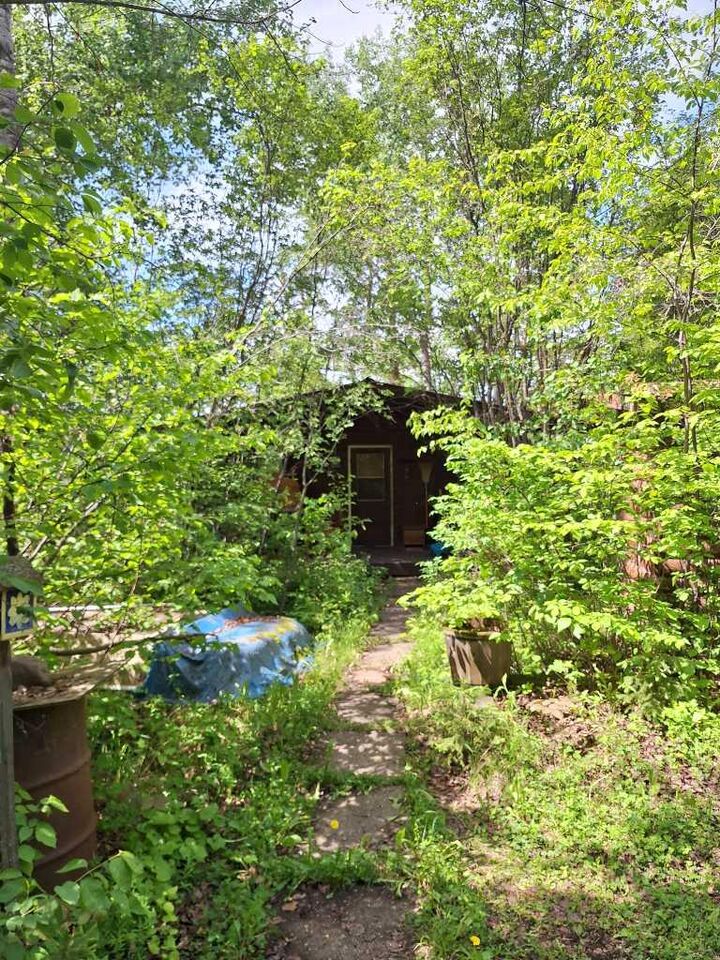 Property Photo: 13221 Twp Rd 680 110 AB T0A 2C1