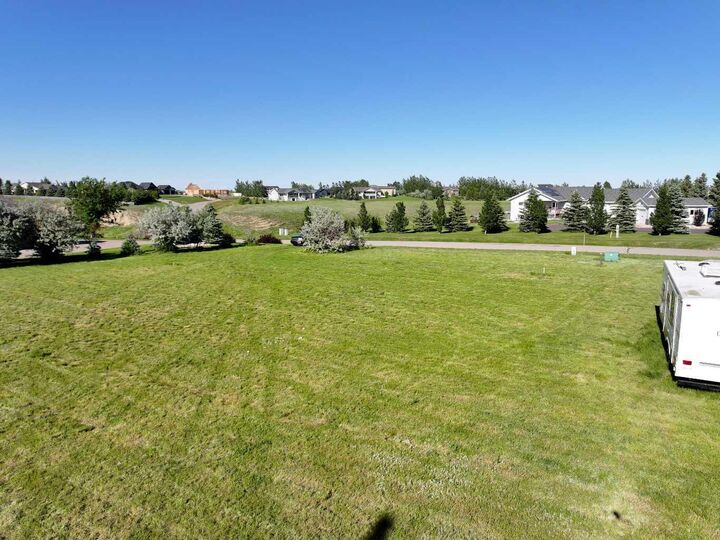 Property Photo: 106 Antler Ridge Rd AB T0K 2A0