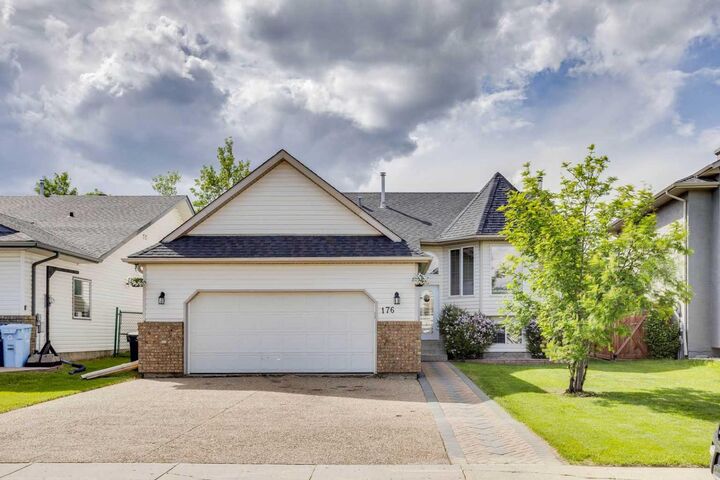176 Burton Place — photo 1