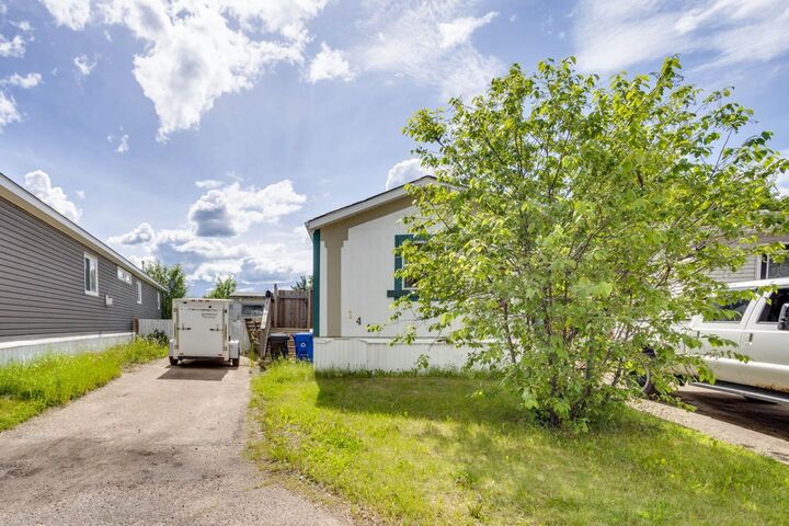 Property Photo: 144 Grecian Place AB T9H 2N1