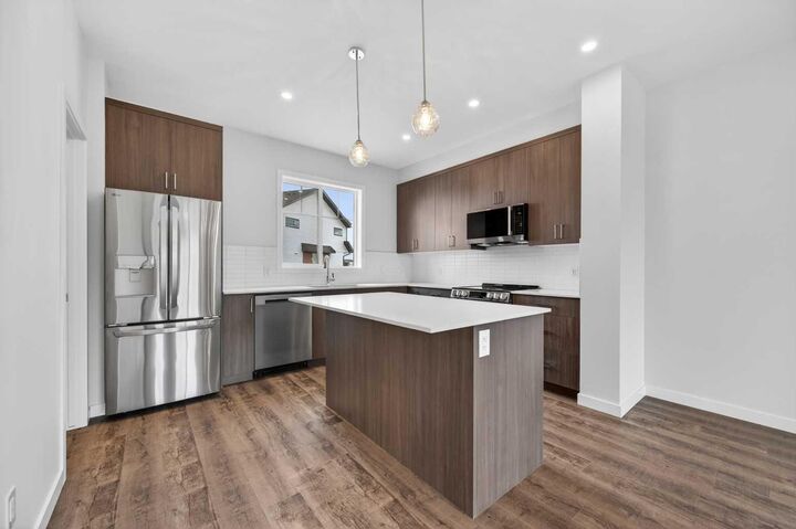 28 Red Embers Plaza NE 203 — photo 1