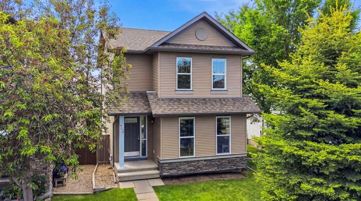 Property Photo:  13 Drake Landing Way  AB T1S 0B9 