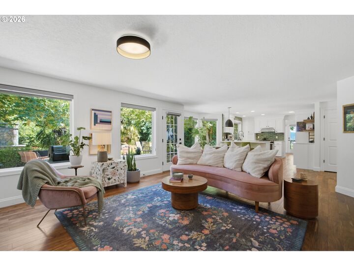 Property Photo: 4875 SE Hill Rd OR 97267