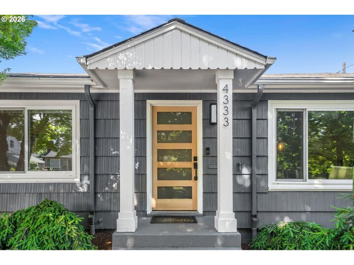 Property Photo:  4333 NE 75th Ave  OR 97218 