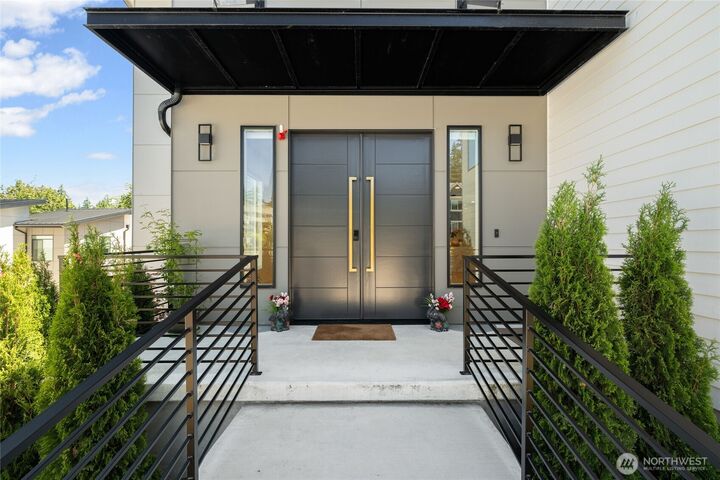 Property Photo:  24225 SE  26th Place  WA 98075 