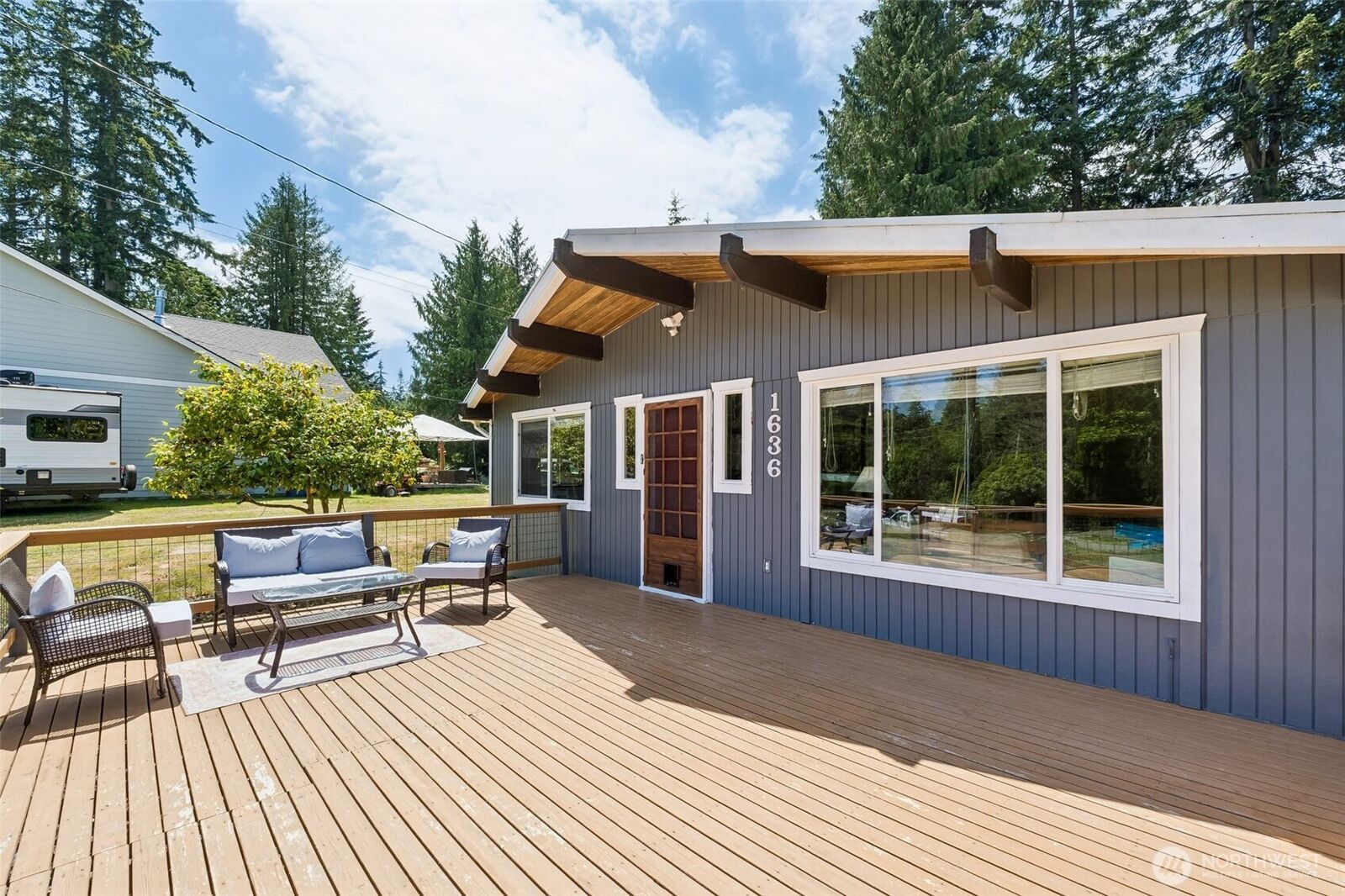 Property Photo: 1636 Hemlock Drive WA 98282