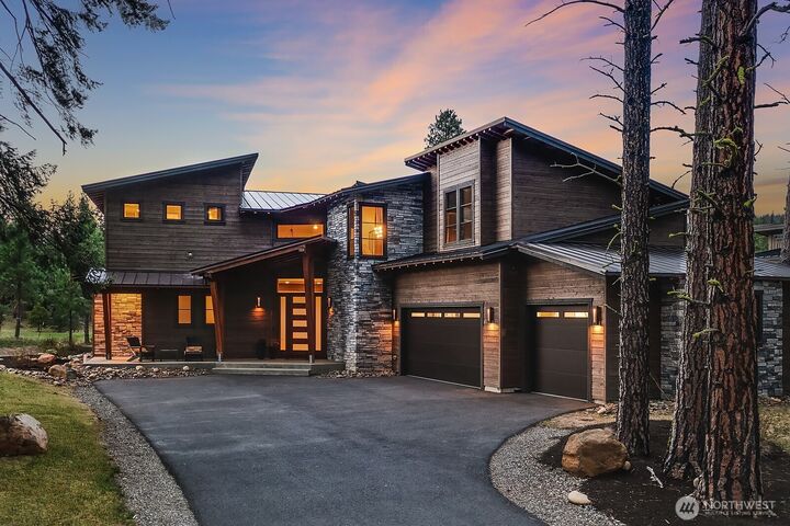 Property Photo:  111  Big Dirty Court  WA 98922 