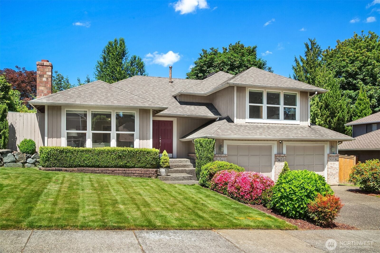 Property Photo: 3121 206th Place SW WA 98036
