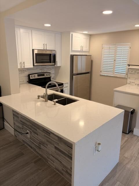 Property Photo: 111 Gardens Drive 102 FL 33069