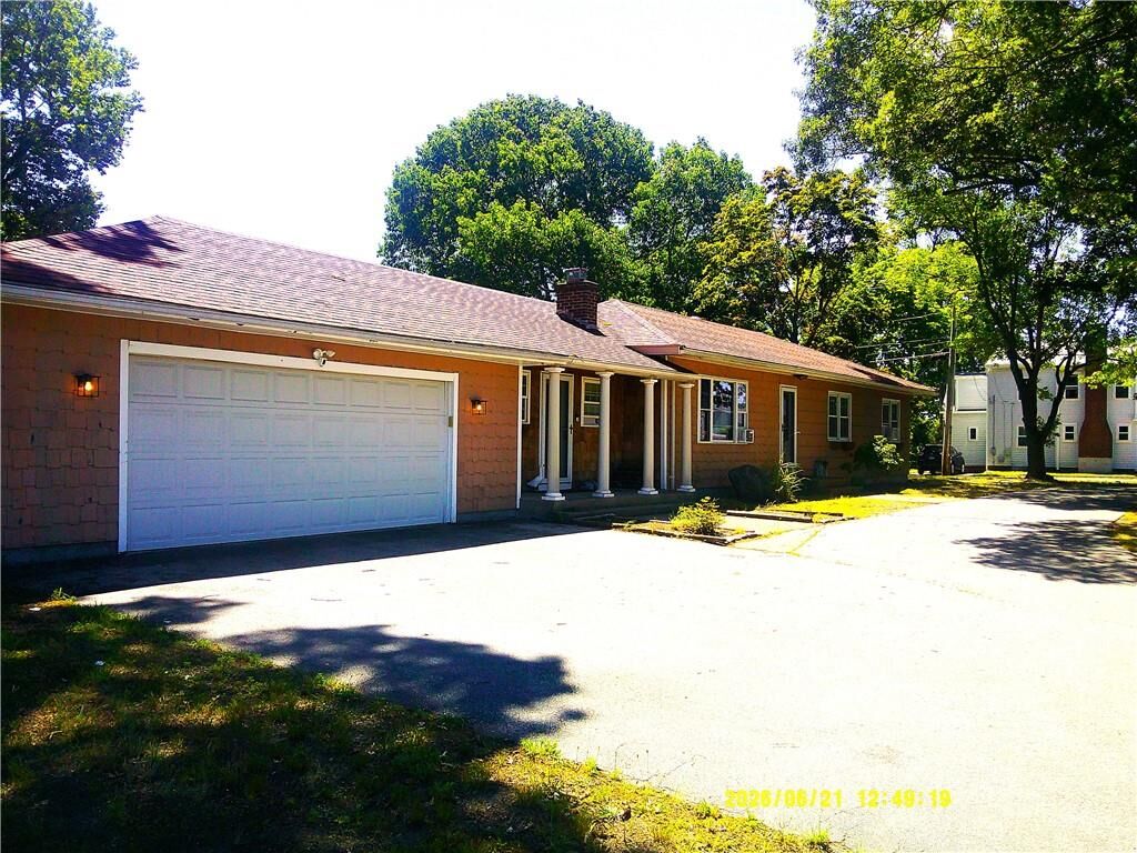 Property Photo:  262 Pequot Avenue  RI 02889 