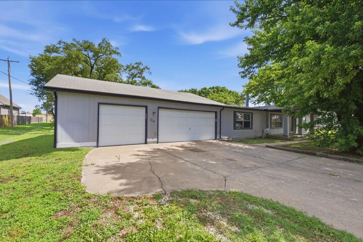 Property Photo:  114 E 3rd St  KS 67146-9034 