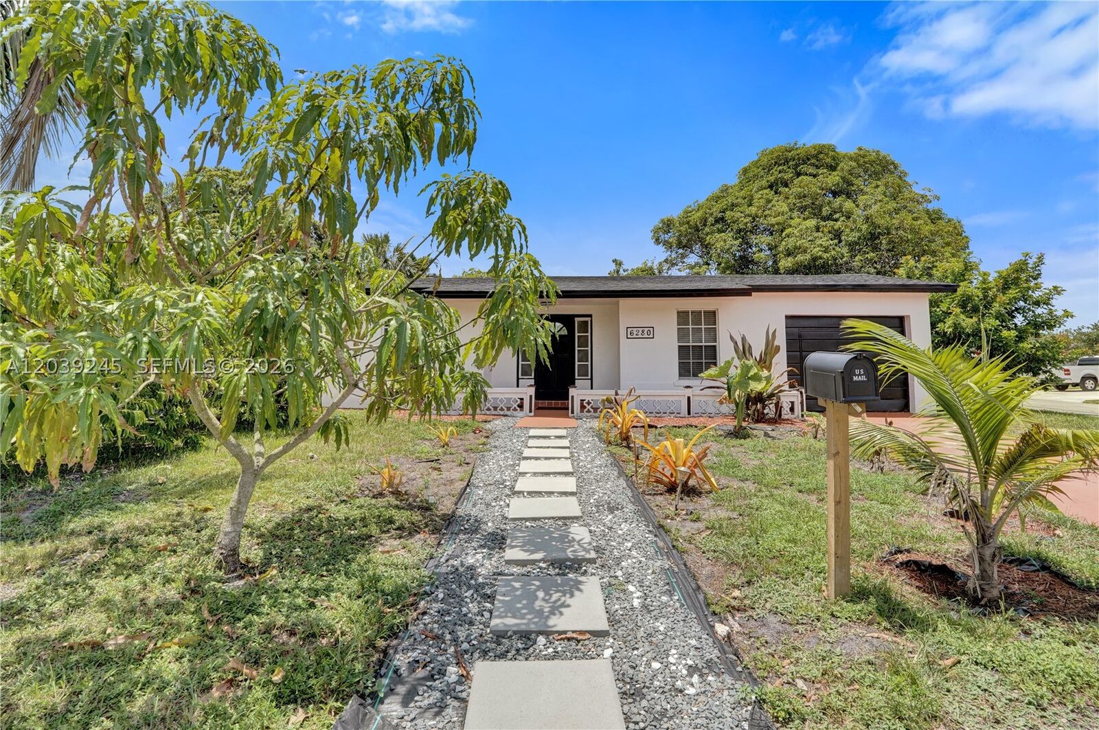 Property Photo: 6280 SW 8th Pl FL 33068