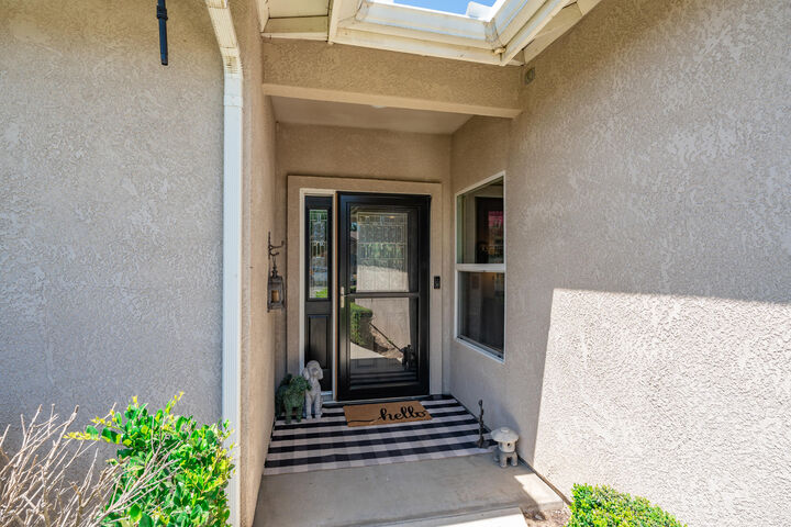 Property Photo: 1980 Academy Avenue CA 93274