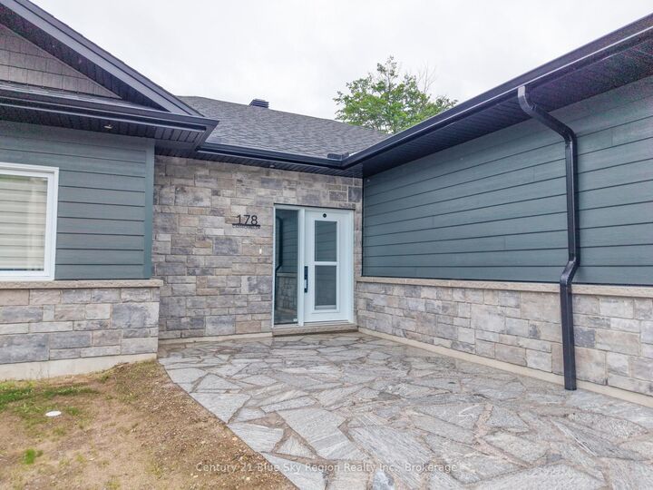 Property Photo: 178 Carmichael Drive ON P1B 8G2