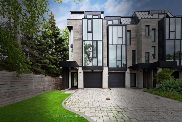 141 Chaplin Crescent — photo 1