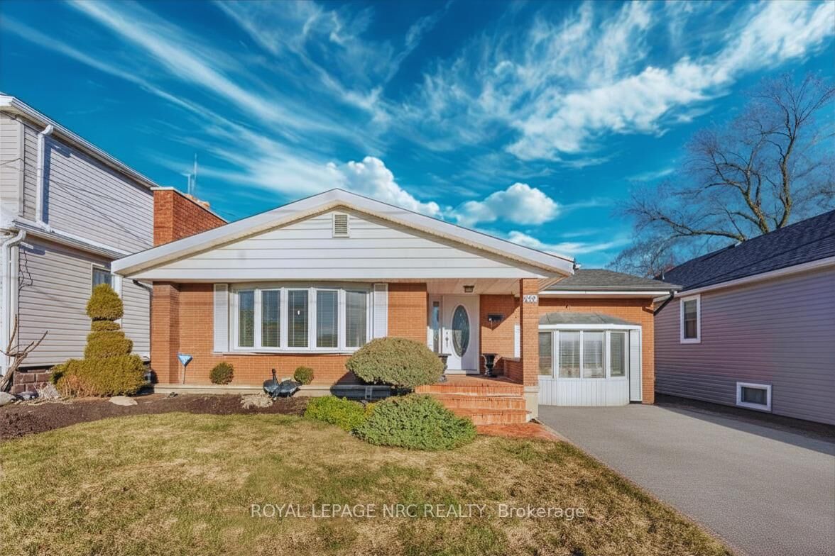 Property Photo: 68 Pine Street S ON L2V 3L4