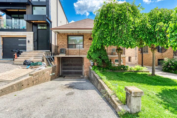 Property Photo: 49 Montcalm Avenue ON M6E 4N8