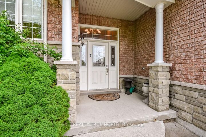 Property Photo: 29 Old Hickory Lane ON L9Z 3B1