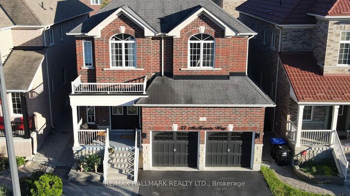 Property Photo: 33 McKenzie Way ON L3Z 0K1