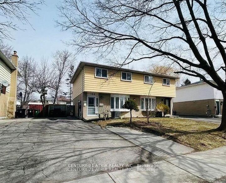 Photo de la propriété:  154 Freshmeadow Drive  ON M2H 2R1 
