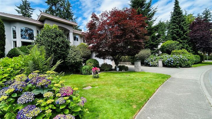 Property Photo: 4638 Boulderwood Dr BC V8Y 3G5