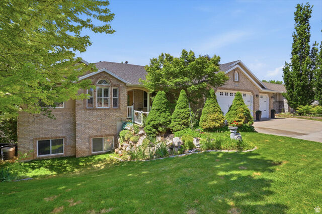 Property Photo:  1407 E 5600 S  UT 84403 