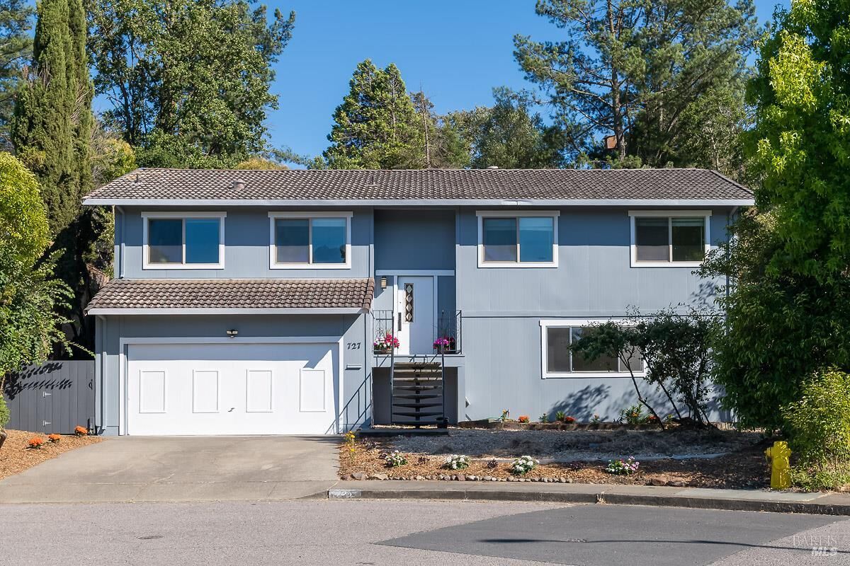 Property Photo:  727 Alice Street  CA 94945 
