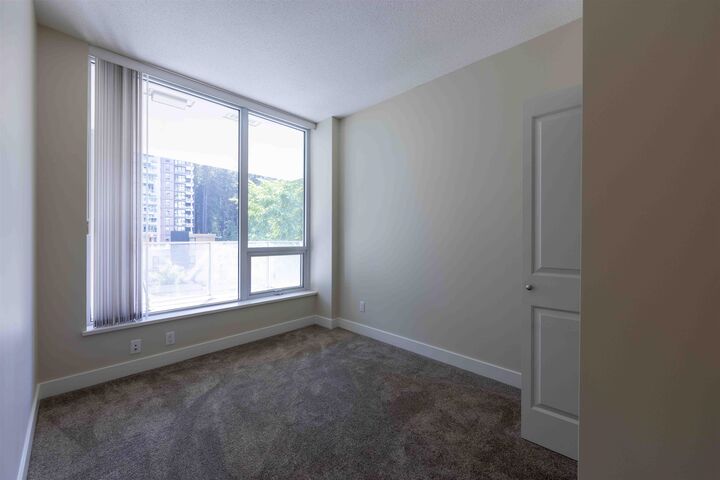 Property Photo: 5728 Berton Avenue 501 BC V6S 0E5
