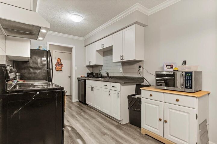 Property Photo: 45598 McIntosh Drive 209 BC V2P 7J3