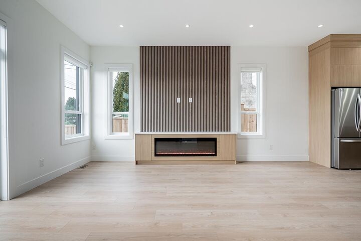 Property Photo: 957 Edgar Avenue 102 BC V3K 2K1
